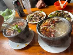 -虹兴砂锅店