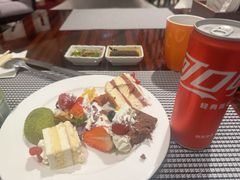 -广州万富希尔顿酒店·感趣自助餐厅·金秋蟹宴生蚝海鲜刺身