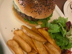招牌牛肉汉堡-UPPER KITCHEN(延安路店)