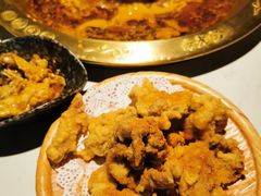 卡真&酥肉-哥老官重庆美蛙鱼头(龙湖杭州金沙天街店)