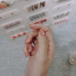 -八九日系美甲美睫