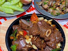 -威记烧嘢·南宁烧烤·超级生牛(绿地店)
