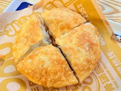 -魔都三兄弟·酸辣粉·小面炸串(虹桥万科店)