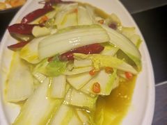 酸辣白菜-壹号院音乐餐厅•烤全羊•新疆菜(浐灞店)
