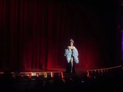 -金东尼人妖秀