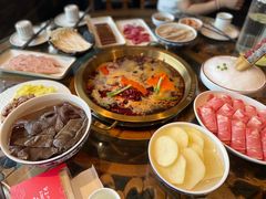 -小天鹅火锅·一线江景洪鼎旗舰店(洪崖洞店)