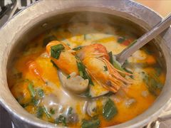 越式酸辣虾汤-大头虾越式风味餐厅(光明广场店)