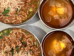 -正宗杨记普洱酸醋米线(总店)