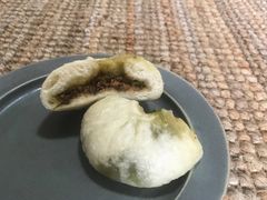 碎肉芽菜包子-韩包子(青石桥店)