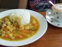 朋友点的咖喱饭-梦旅人咖啡馆快餐(成府路北河沿小区店)