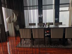 -唐拉雅秀酒店-西锦汇空中BBQ·思创餐厅