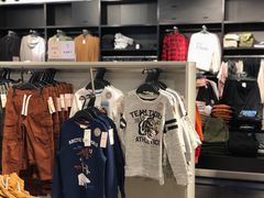 -H&M(鹏欣水游城店)