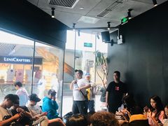 等位区-喜茶(北京三里屯太古里店)