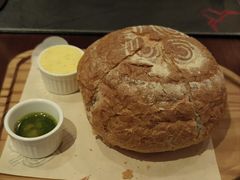 -恰餐厅及酒吧 CHAR Bar & Grill (北京丽都皇冠假日店)