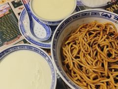 -广信牛奶甜品世家(台东店)