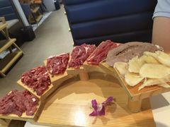 一头牛-宴全牛粤来越牛潮汕鲜牛肉火锅(海州万达广场店)