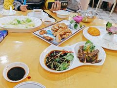 -鹏城人家海鲜酒家·23年老字号(较场尾店)