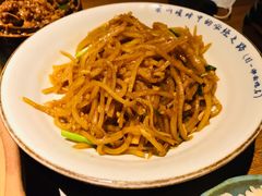 金牌土豆丝-吃饭皇帝大土家民族菜(正大广场店)