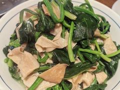 菠菜豆皮-鱼头泡饭·湖北菜·非物质文化遗产(岳家嘴总店)