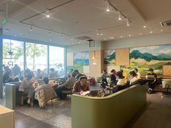 -星巴克臻选(华堂·新辰汇店)