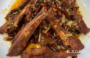 Sichuan-style Pork Shank Bones