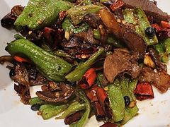 -辛香味烧鱼馆·非遗技艺·排骨红烧肉(光谷医药园店)