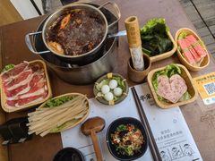 -独食火锅·半米屋台(直营总店)