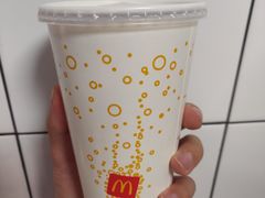 可乐-麦当劳(杭州国际服装城店)