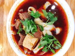 红烧牛肉刀削-华兴街自力面店