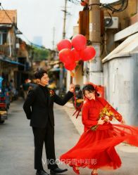 -雪中彩影婚纱摄影·微光艺术中心