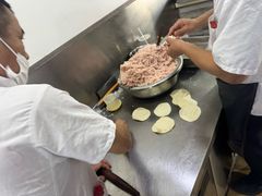 -黄阿姨锅贴大王(万航渡路店)