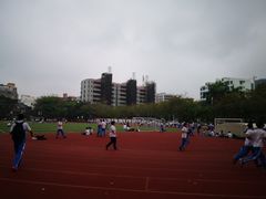 -海口市第一中学