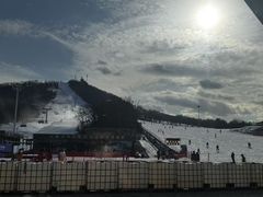 -庙香山滑雪场