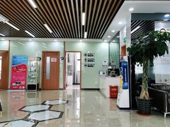 -茂菊口腔连锁(浦东南路店)