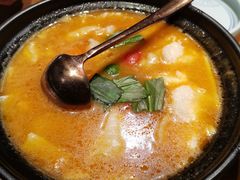 -云海肴·汽锅鸡·云南菜(天山百盛优客店)