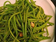 蒜泥茼蒿-黄泥岗·黄陂农家菜(百步亭店)