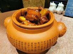 本帮红烧肉-东方明珠老上海8号餐厅
