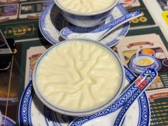 -广信牛奶甜品世家(台东店)