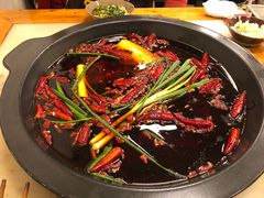-黄潇洒老火锅(九眼桥宏济巷店)