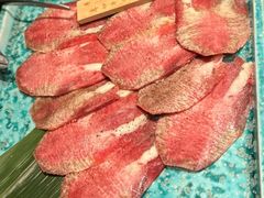 -山川小町·极番烧肉(新地假日广场店)