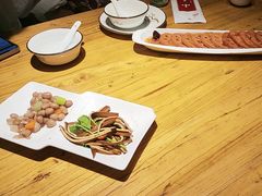 -小三峡食府(西五路店)