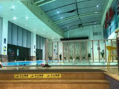 -七彩阳光游泳俱乐部(江北远洲店)