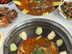 -丹水桥地锅鱼·翘嘴鲌·地方特色全鱼宴(丹江口大坝店)