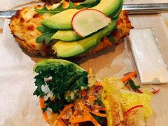 吞拿鱼牛油果开放三文治-农畉LONFOOD(福田星河COCOPark店)