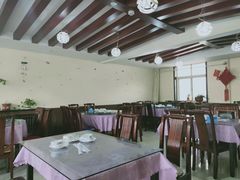 大堂-钰田大院·碳烤虹鳟鱼·怀柔地道农家菜(雁栖湖店)