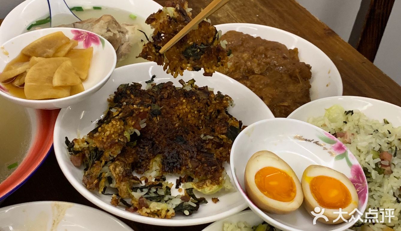 劳动路217美食街内「灶饭香•土灶咸肉菜饭」