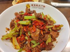 -富正毅三下锅·湘西韵味(天门山索道店)