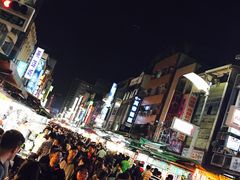 -六合夜市