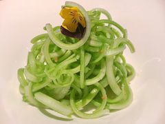 炝拌鲍芹-金海华·悦食东方(苏州中心商场店)