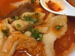 -渝是乎酸菜鱼(龙旗购物中心店)